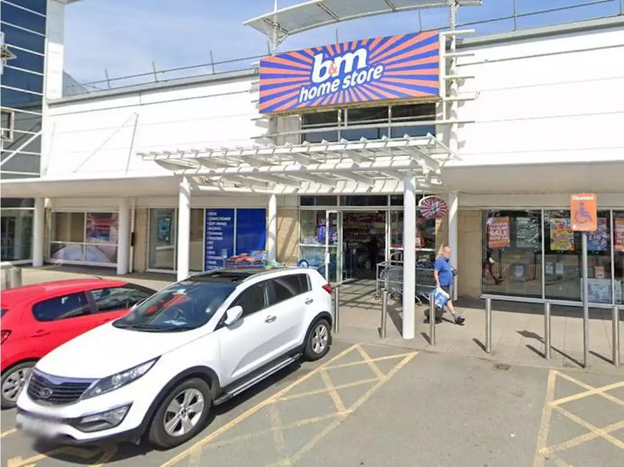 Thief who attacked man stole pressure washer and pillows from Telford shops