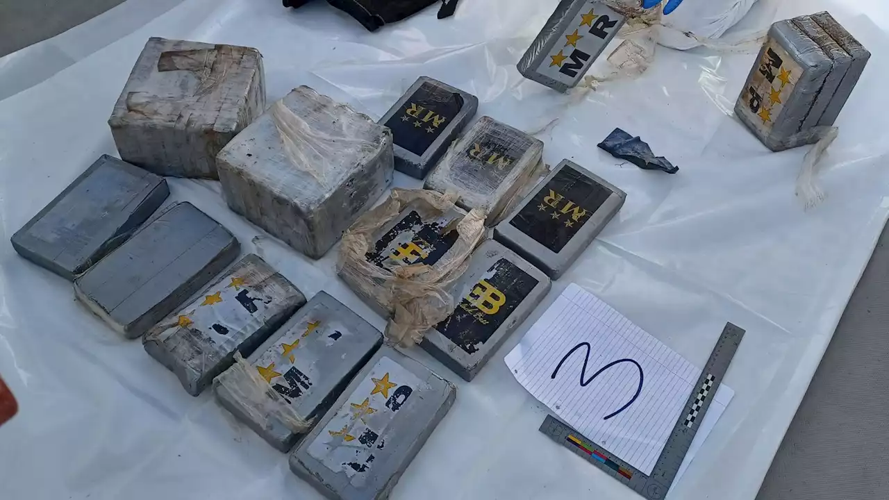 Cocaine worth £35m found on small boat in Sussex