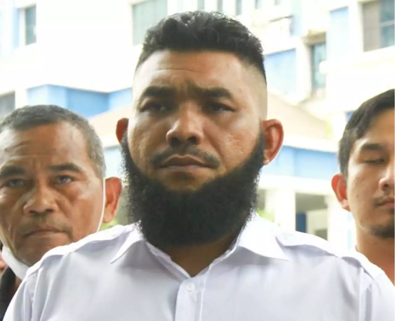 Papagomo ordered to enter defence on charges of causing hurt, insulting Syed Saddiq