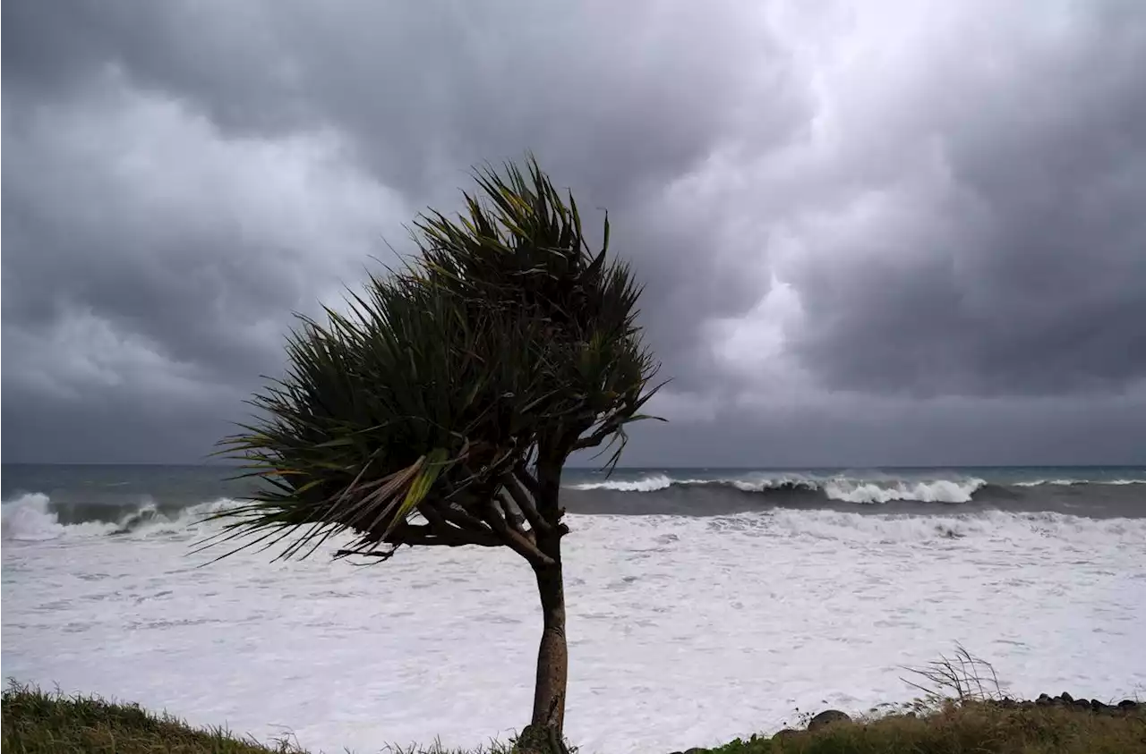 Cyclone Freddy : l’île Maurice balayée par les pluies, « amélioration » à la Réunion