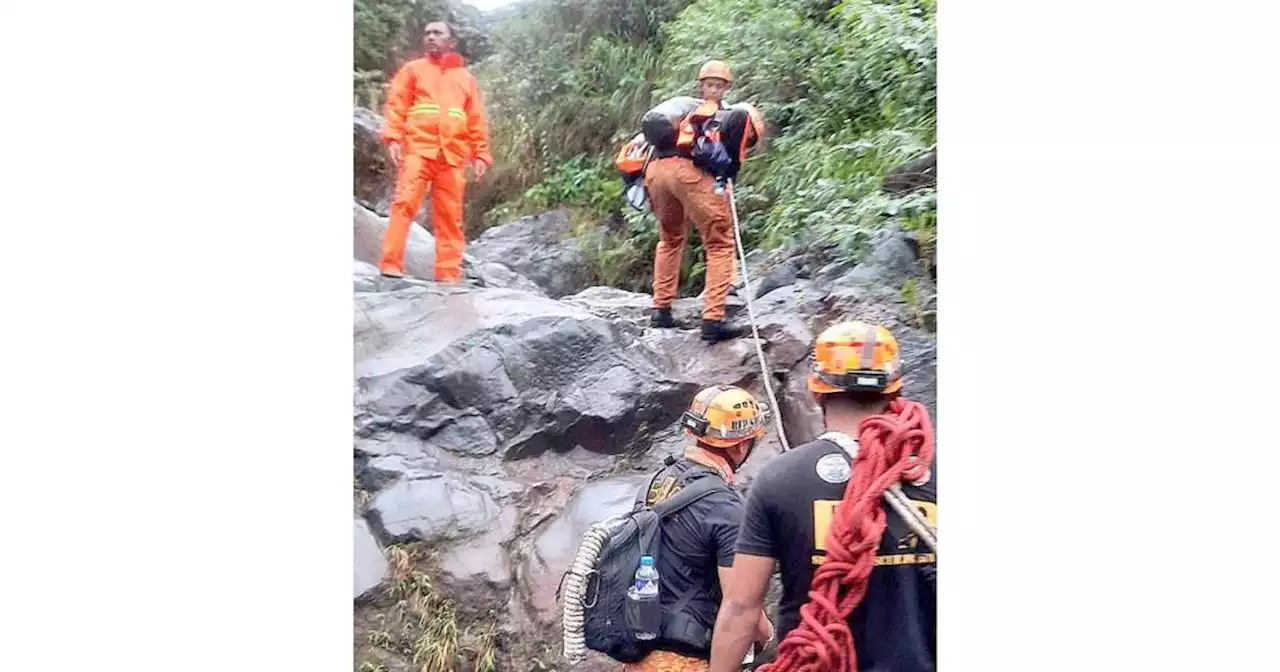 15 rescuers dropped near Mayon crater, race against time to find missing passengers