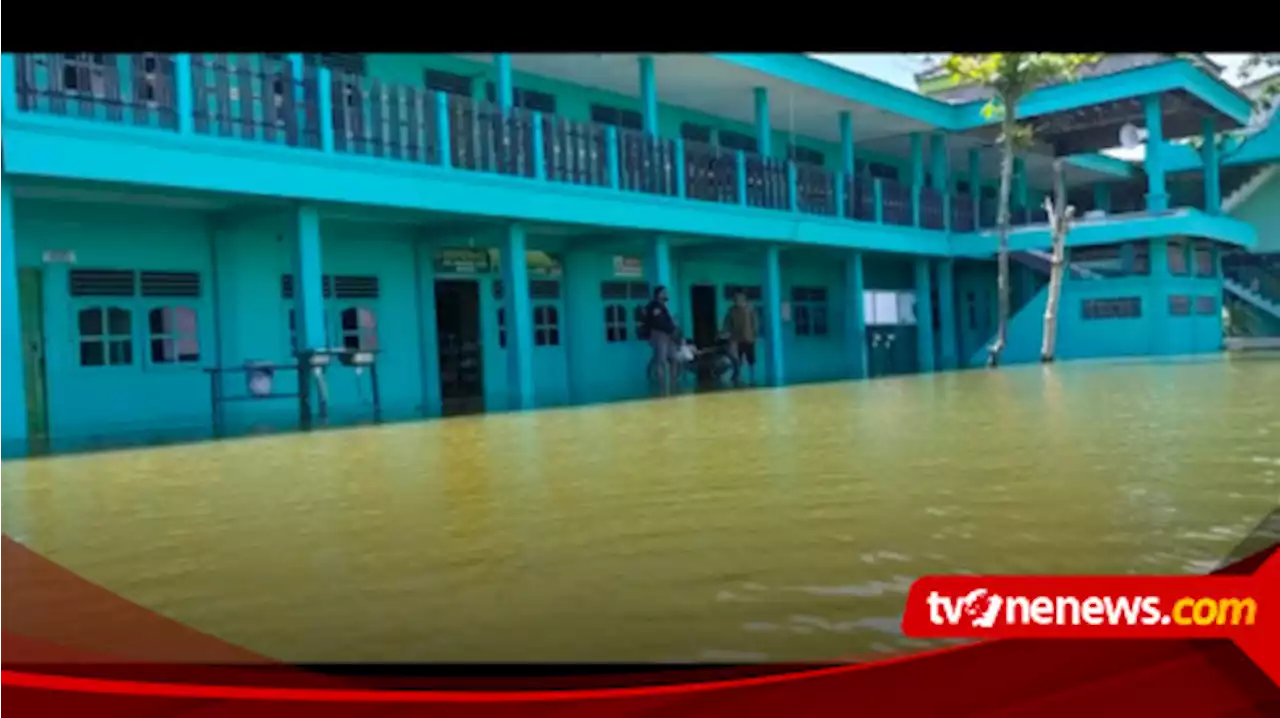 Sekolah Madrasah di Lamongan Terendam Banjir, Siswa Diliburkan Total