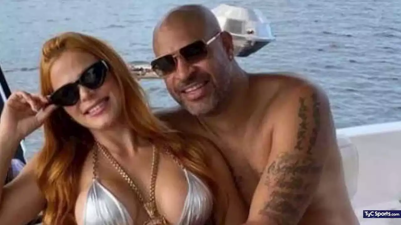 Nuevo escándalo con Adriano: cumpleaños con 'nueva amiga' y furia de su ex - TyC Sports