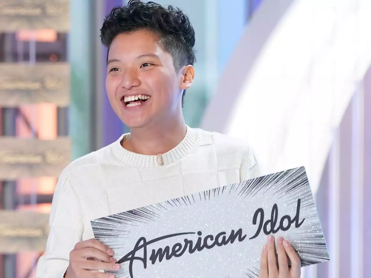 B.C. singer wows American Idol judges, earns season's first platinum ticket