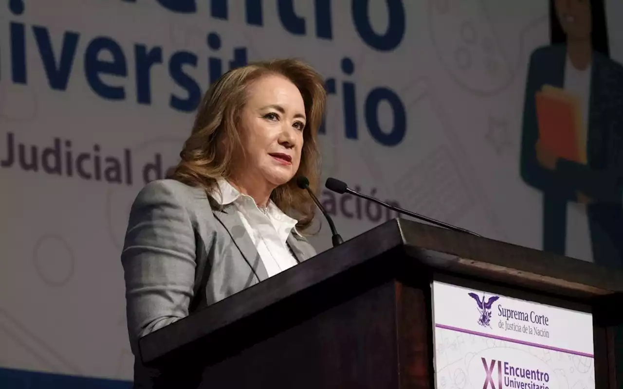 UNAM impugna suspensión otorgada a Yasmín Esquivel