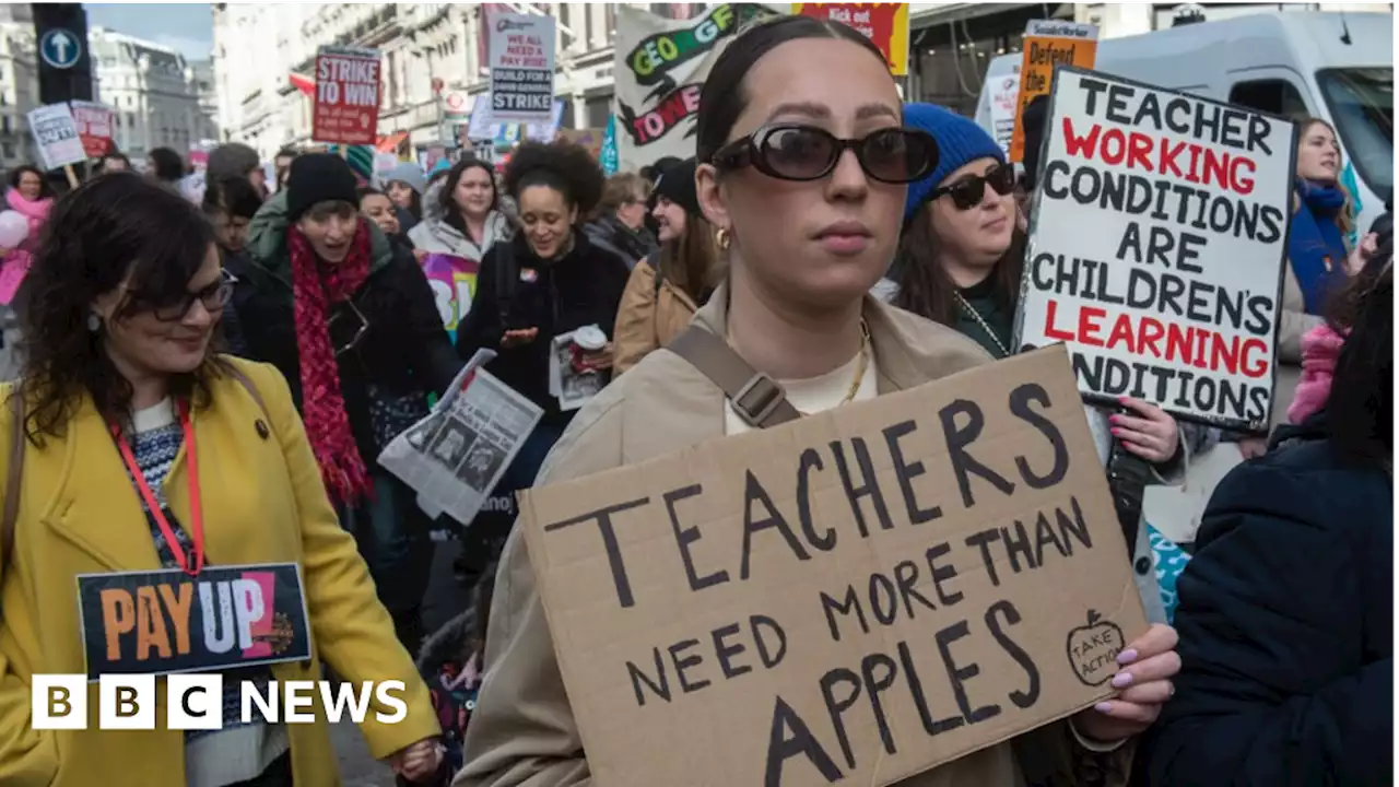 Teacher strikes will go ahead if no pay progress