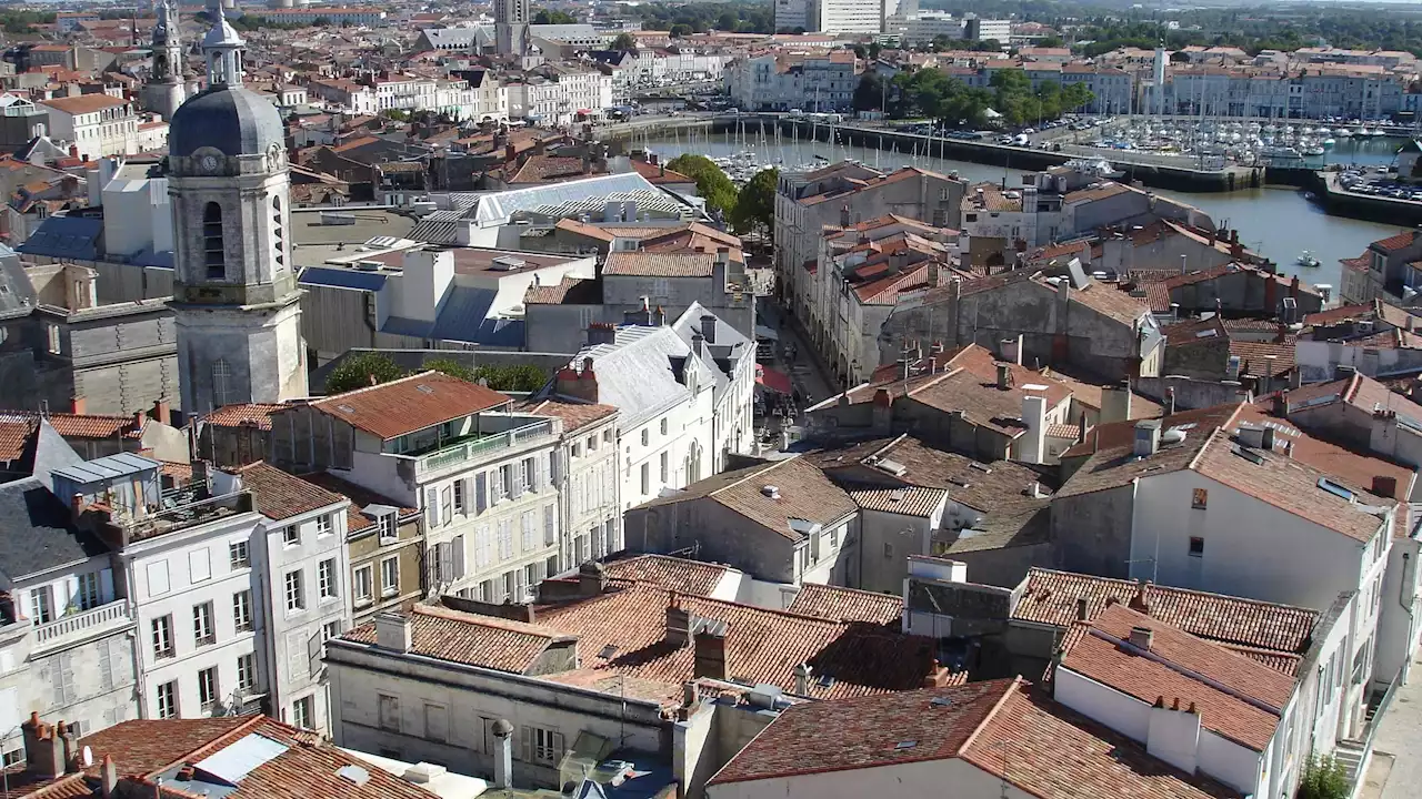 À La Rochelle, des personnes âgées peuvent désormais se balader en triporteurs