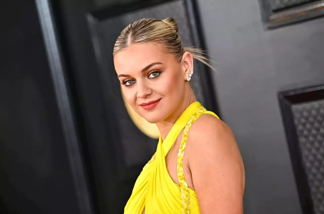 Kelsea Ballerini Reveals She Met ‘Outer Banks’ Star Chase Stokes by Sliding Into His DMs