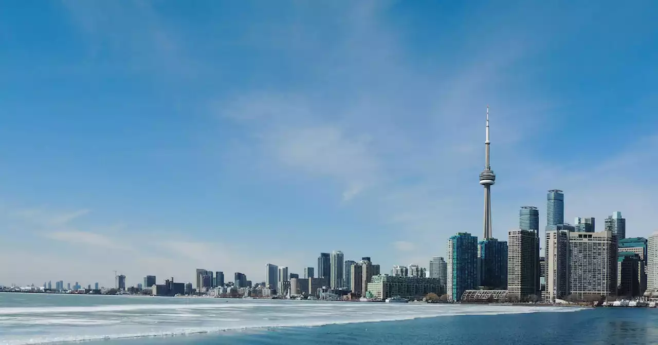 Toronto temperatures are going to swing by more than 20 C this week