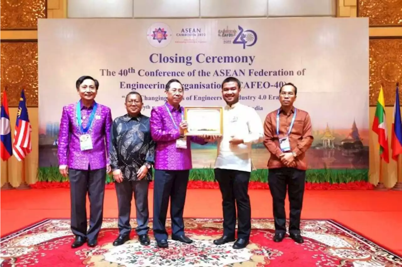 Globe engineer Gerhard Tan receives ASEAN's 1st Outstanding Young Engineers Award | BMPlus