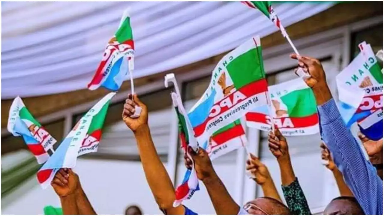 Over 1000 PDP, LP, NNPP members defect to APC in Yobe