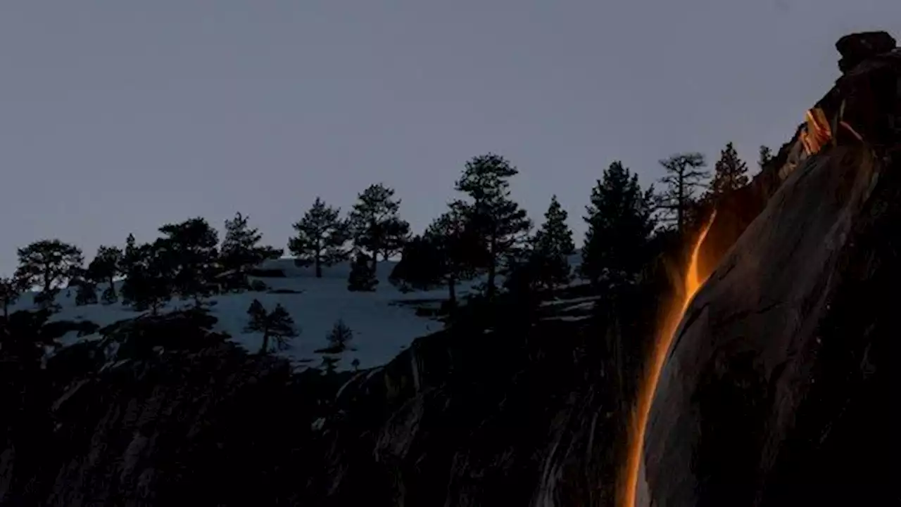 Fenomena Air Terjun Api di Taman Nasional Yosemite California