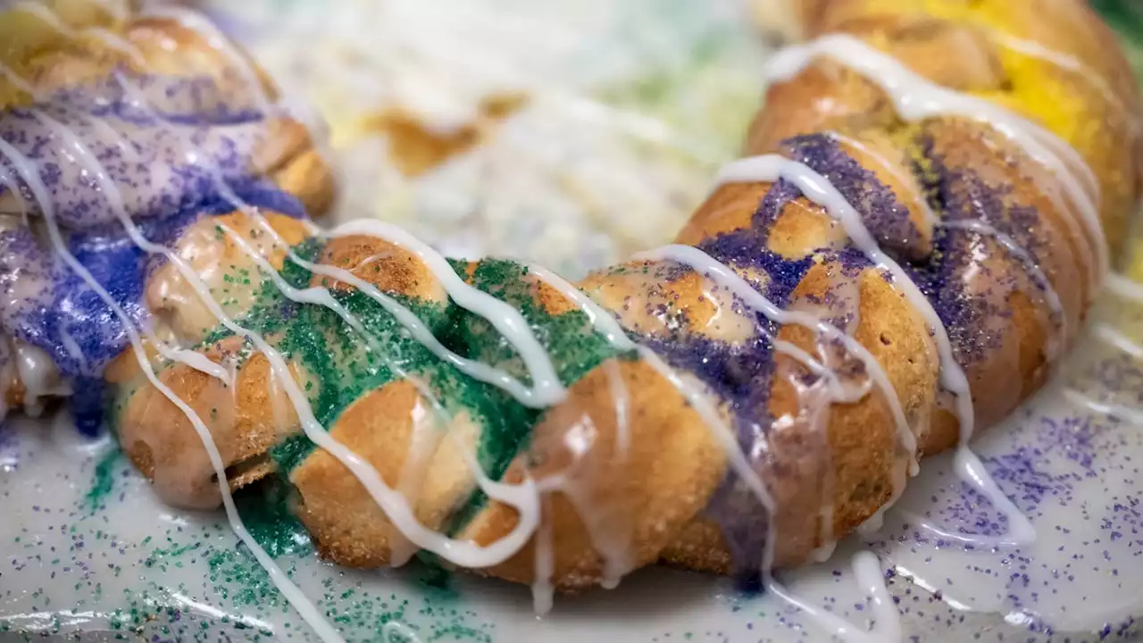 Watch: Columbus Chef Yonder Miller prepares a king cake for Mardi Gras season