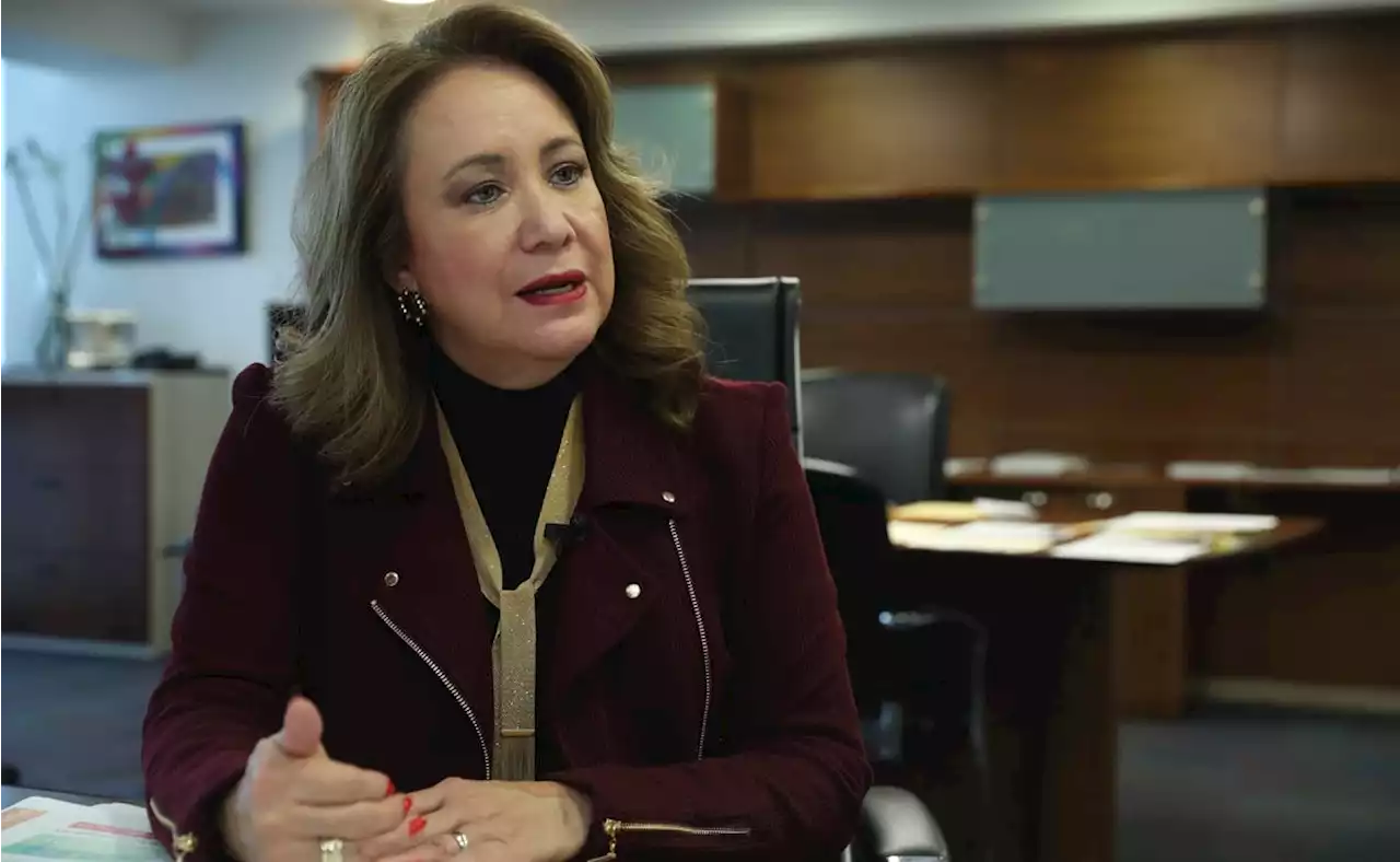 Defensa de ministra Yasmín Esquivel presenta pruebas documentales y científicas; apuesta por veredicto a favor