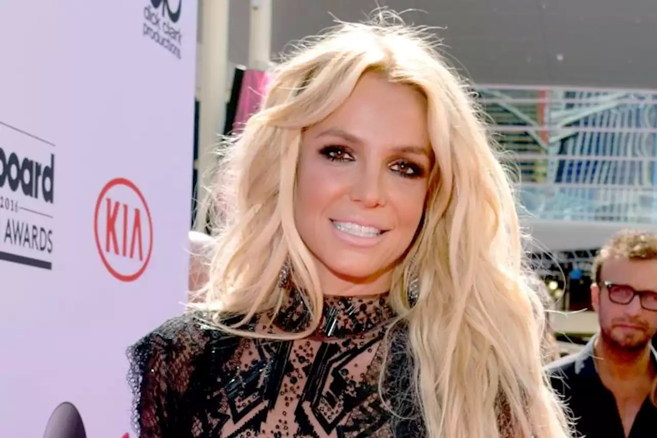 Britney Spears Mimics Australian Accent, Tells Fans To ‘Never Be A Roller Coaster’ In Bizarre New Video