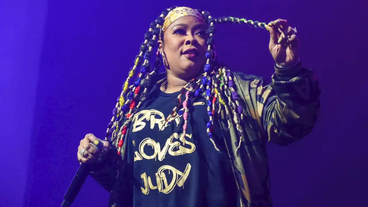 Da Brat reveals pregnancy at 48