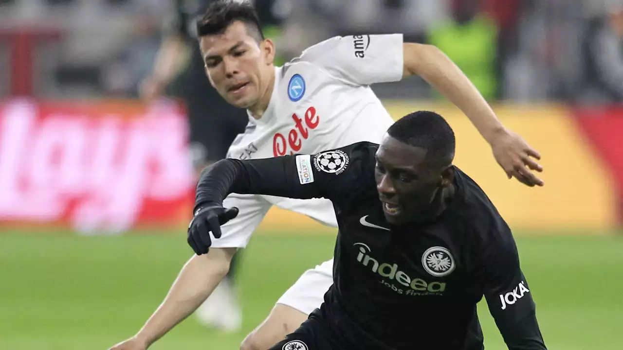 Lozano devastante in Eintracht-Napoli: assist e strappi sulla destra | Goal.com Italia