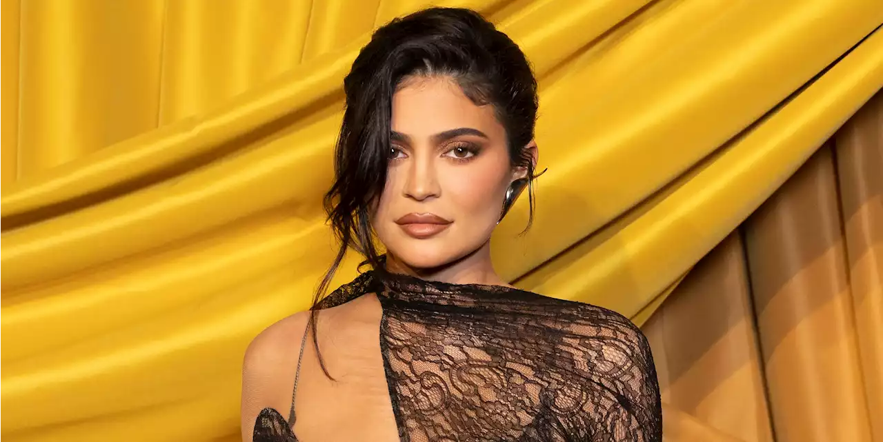 Kylie Jenner Gets Real About the “Painful” Struggle of Postpartum Depression