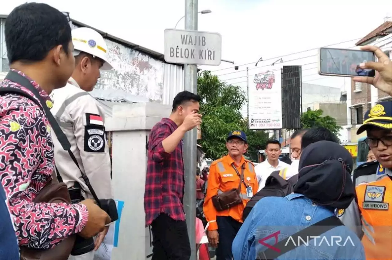 Kemacetan Jalan Pasar Nongko Paling Parah di Solo, Begini Kata Gibran