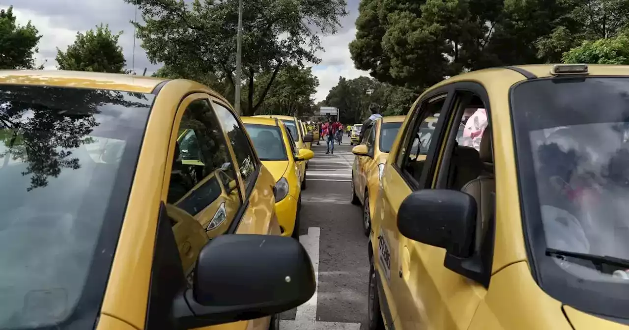 Ministro de Transporte se reúne con el gremio de taxistas