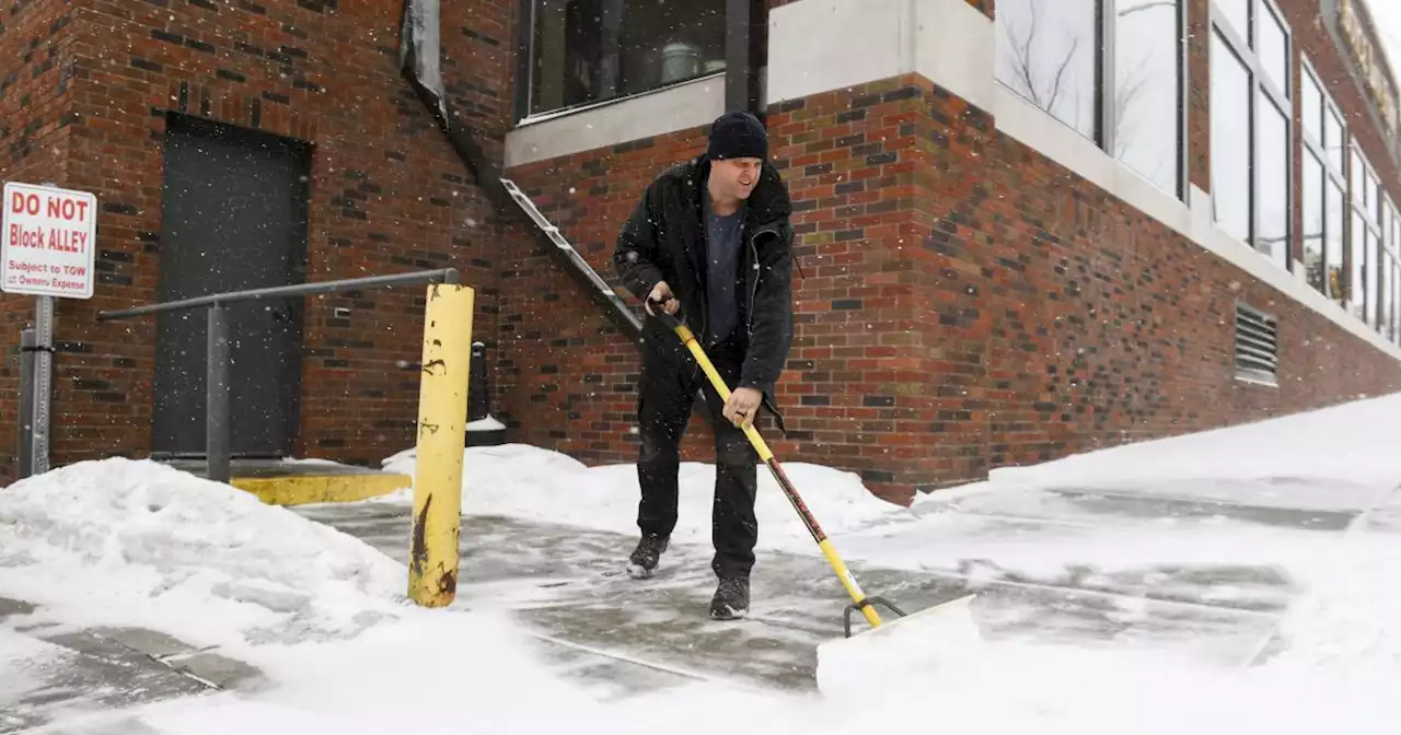 Upper Midwest braces for nearly 2 feet of snow and blizzard that could affect 40 million