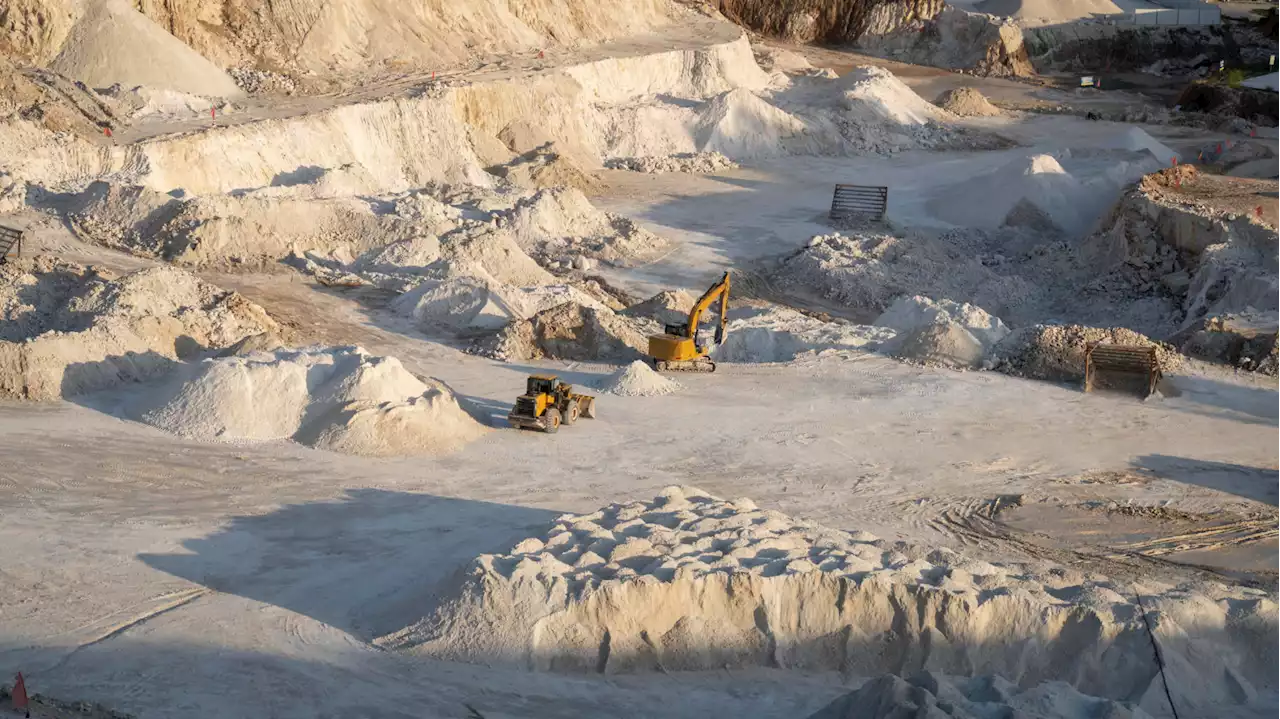 Deux morts et plus de 50 disparus dans l’effondrement d’une mine en Chine