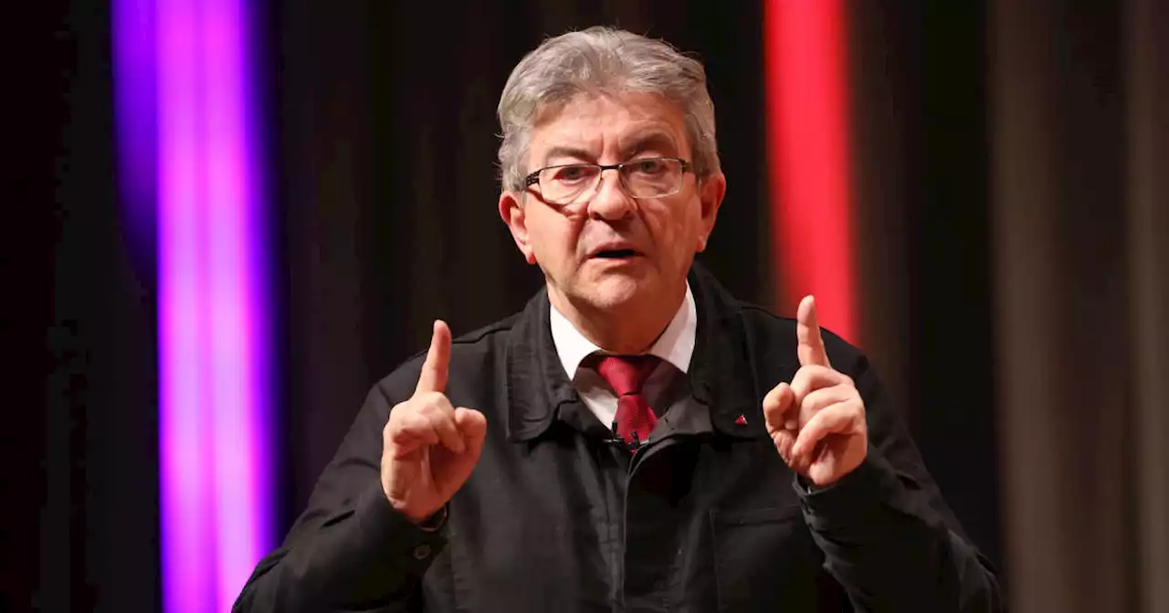 La voix de Mélenchon, la sentence de Ciotti, le tour de chauffe de Cazeneuve… Retrouvez les indiscrétions de « l’Obs »