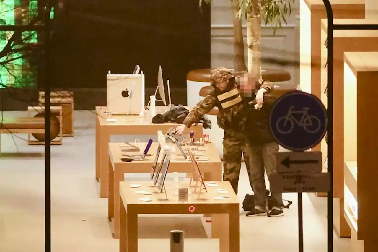 Deze psycholoog ving de Apple Store-gijzelaars op: ‘Ze vertelden hoe bang ze waren geweest’