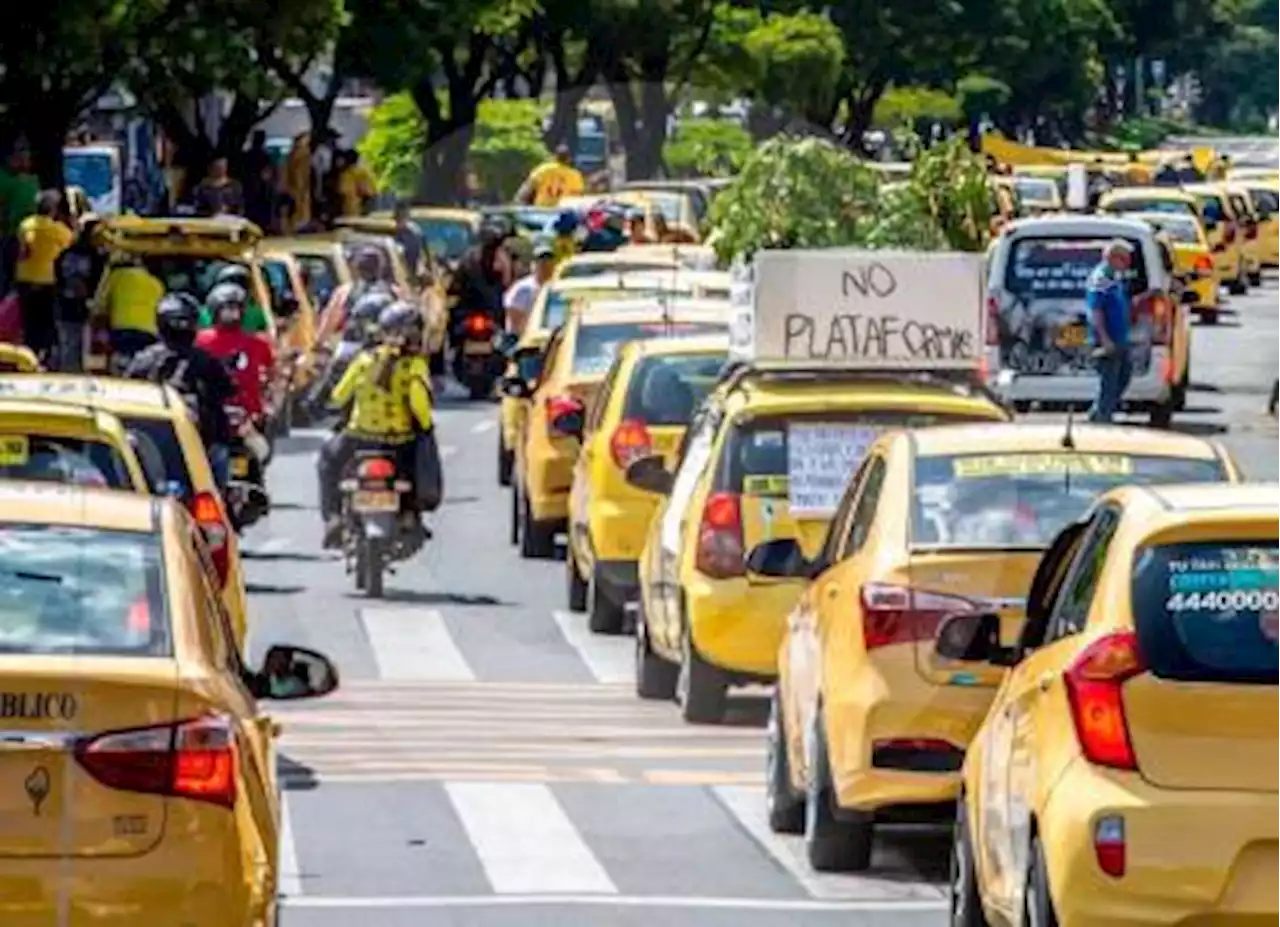 “En mi gobierno no hay falta de garantías”: Petro respondió a taxistas que levantaron paro - Pulzo