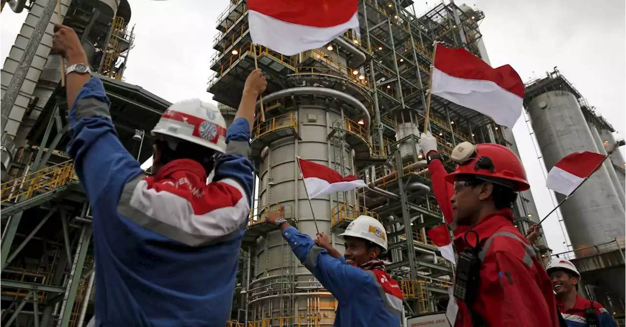 Indonesia picks consortia to explore three oil and gas blocks