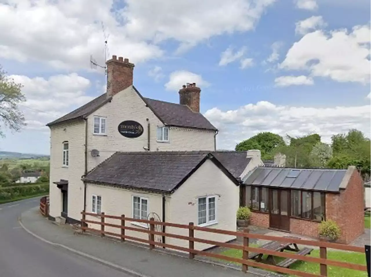 Plans to convert historic 18th century pub into four-bedroom house approved despite pleas by objectors