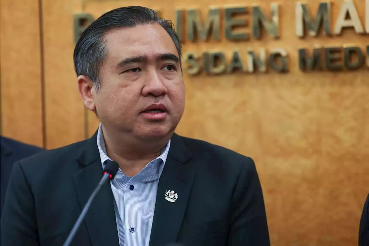 Govt mulling 10-year driving license renewals, says Loke