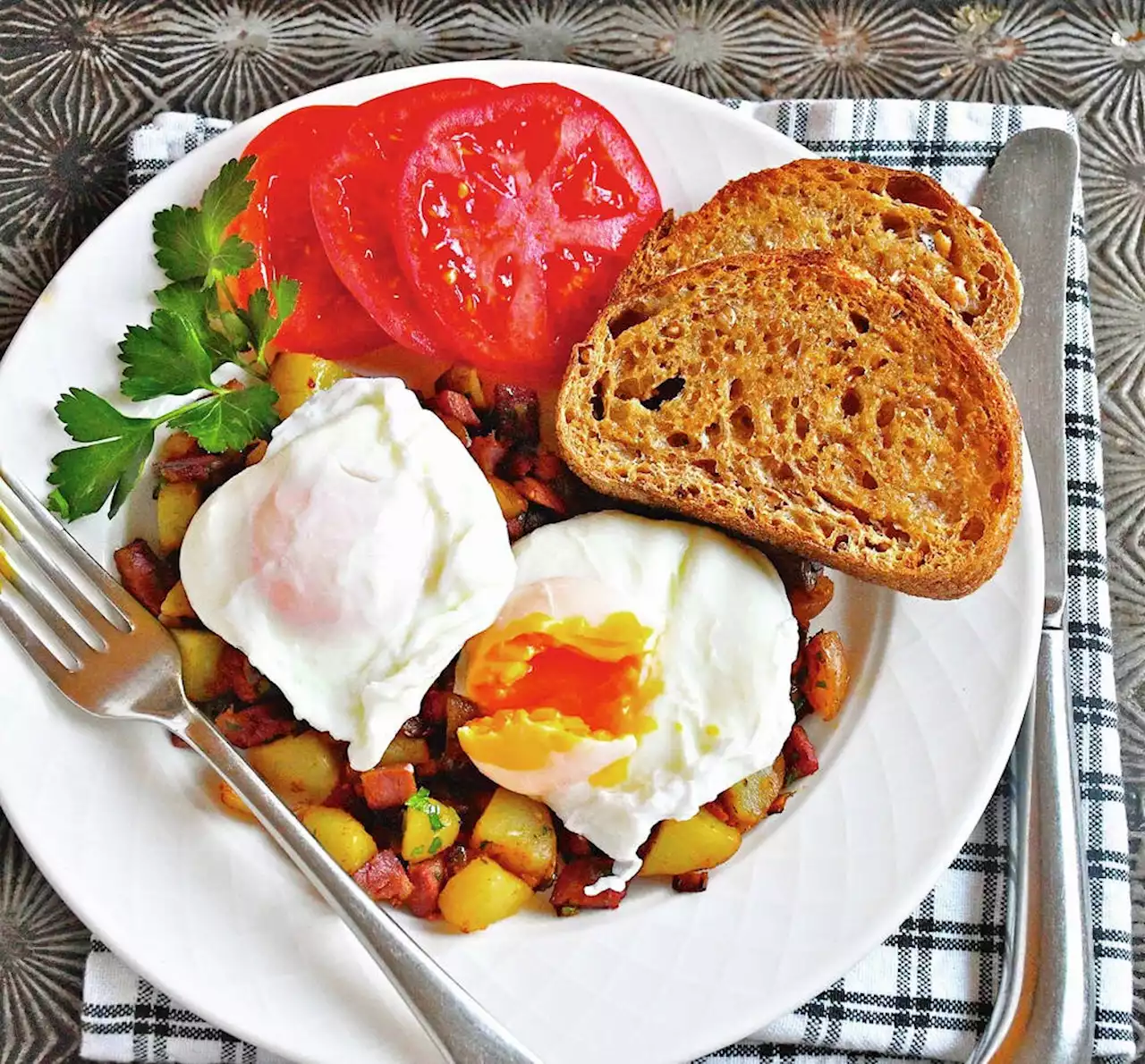 Eric Akis: Hearty, filling breakfast starts with tasty corned beef hash