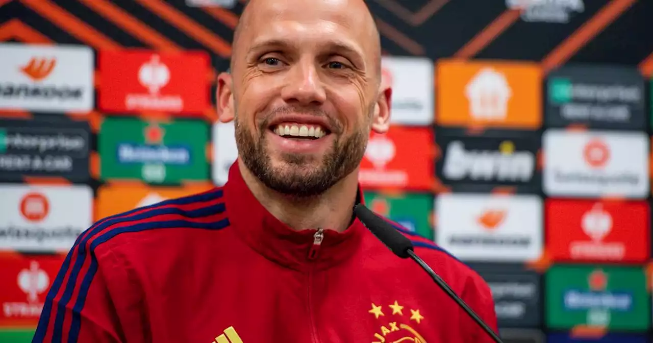 Heitinga duidelijk over strafschoppen bij Ajax: ‘Verwacht dat we het daarvoor al beslissen’