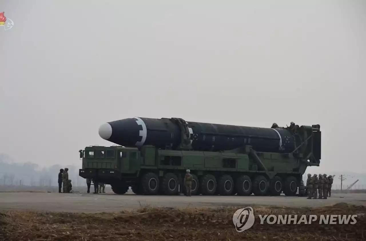 軍 '北, ICBM 정상발사 타임라인 조정중…고체 연내시험 가능성'(종합) | 연합뉴스