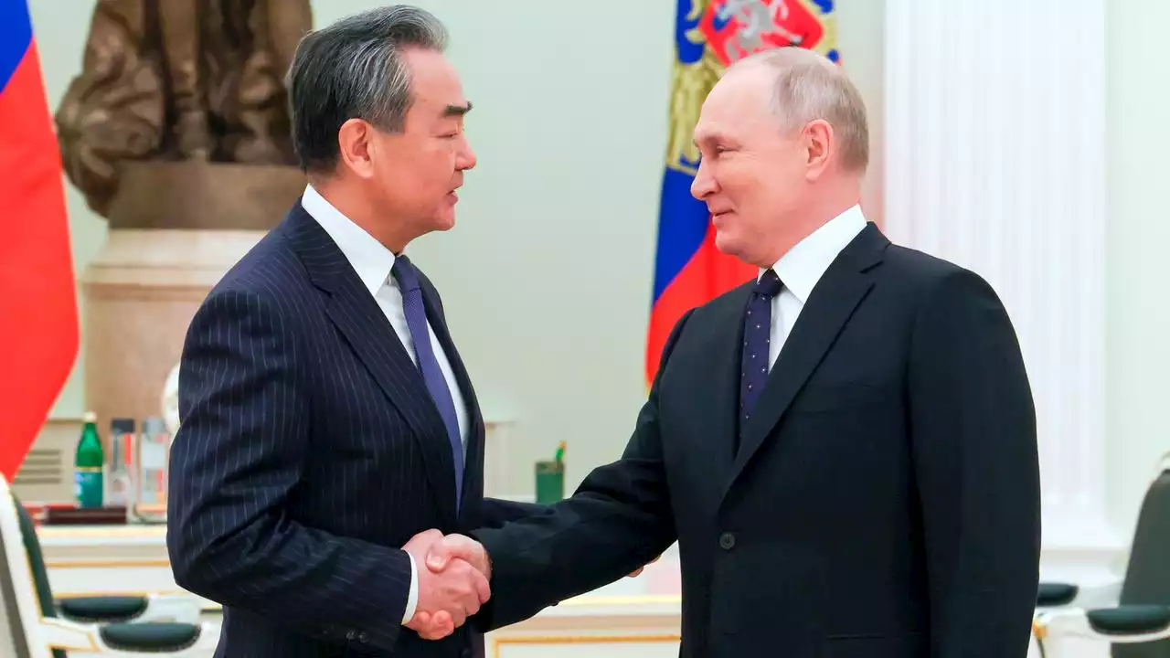 Wang in Moskau: Putin lobt Zusammenarbeit mit China