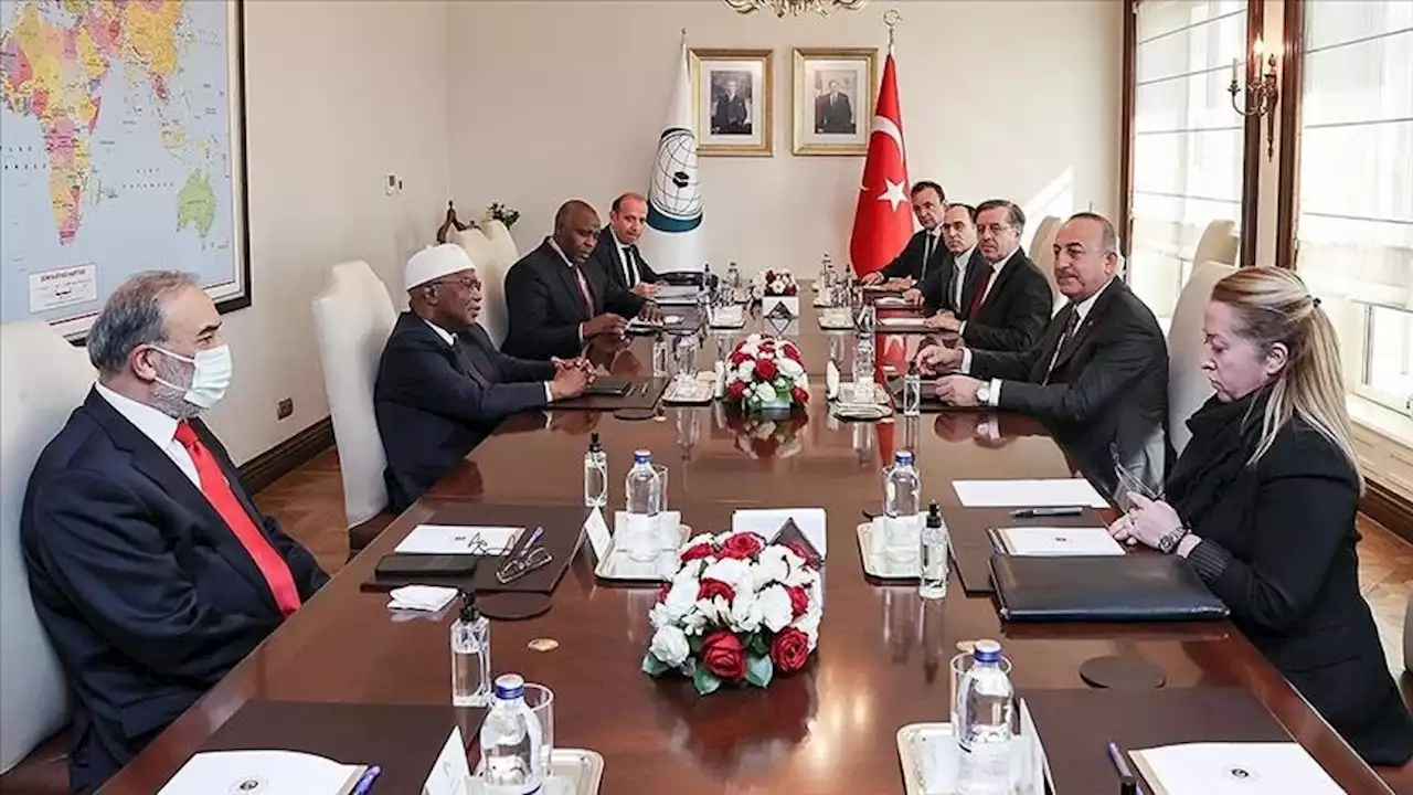 دیدار چاووش‌اوغلو با دبیرکل سازمان همکاری اسلامی و فرستاده ویژه رئیس جمهور نیجریه در آنکارا