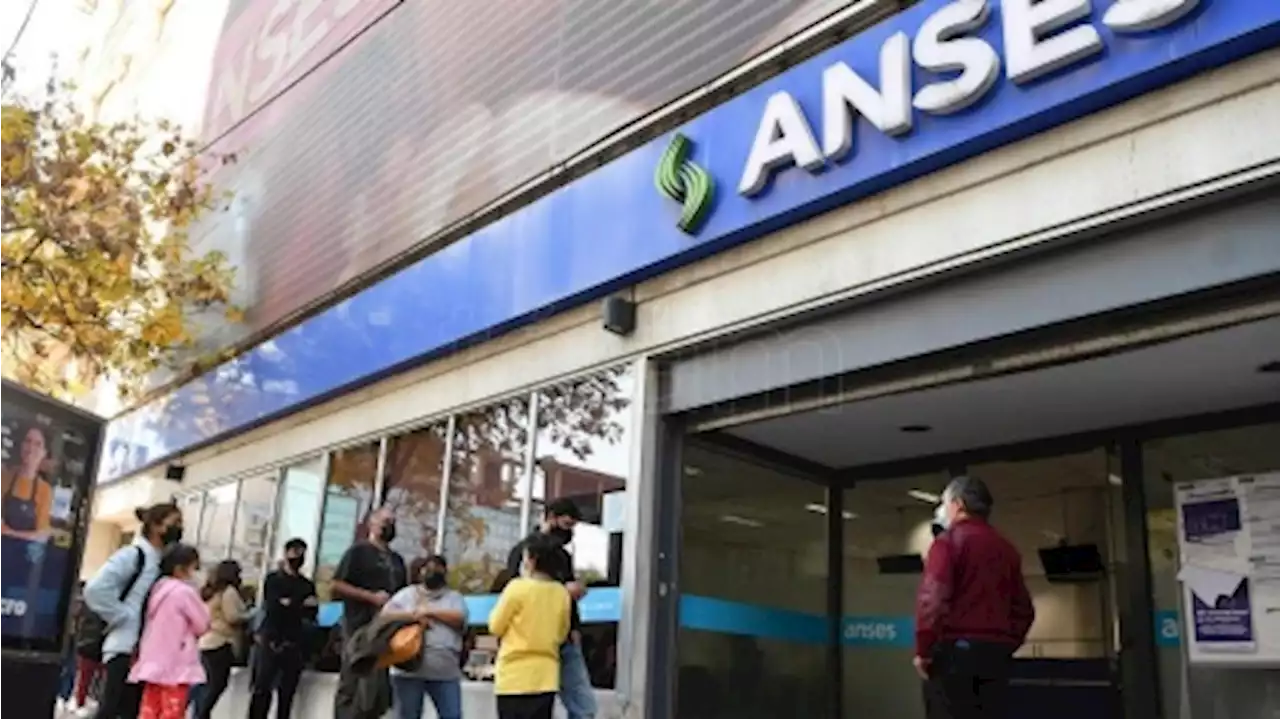 Anses anunció un aumento para los jubilados docentes en marzo