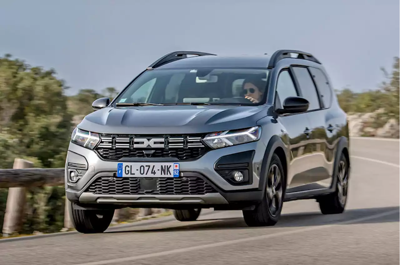 Dacia Jogger Hybrid 140 2023 first drive | Autocar