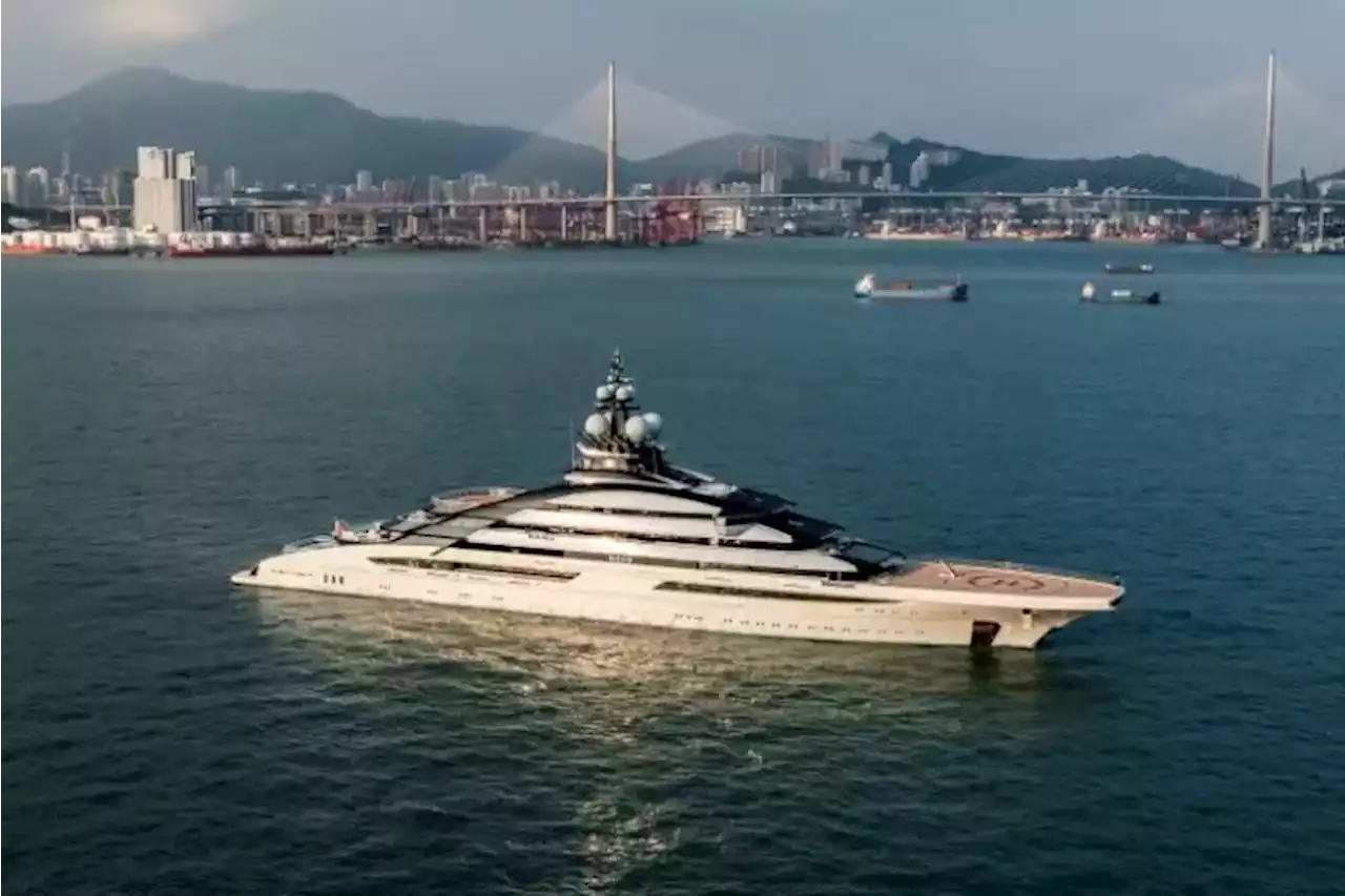 Les superyachts d'oligarques, troph\u00e9es de chasse des sanctions difficiles \u00e0 saisir