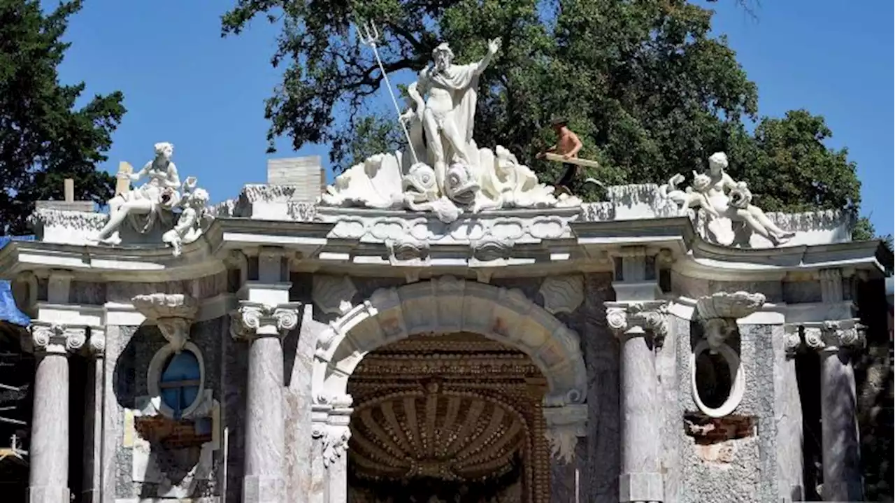 Neptungrotte im Park Sanssouci beschädigt