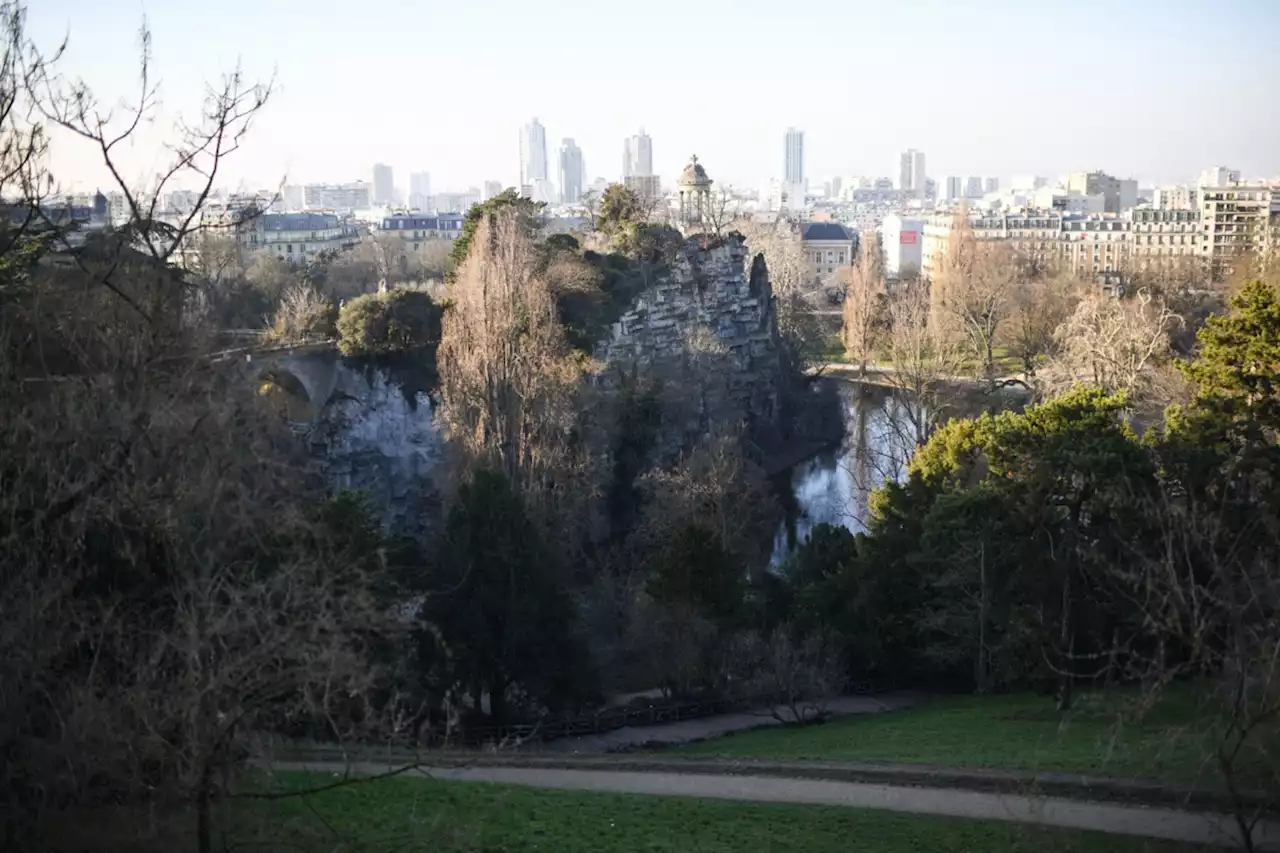 Corps retrouvé aux Buttes-Chaumont : le mari de la victime placé en garde à vue