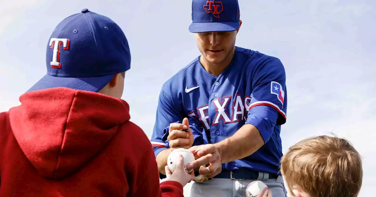 Evan Help Us: Jack Leiter, early spring standouts and crafting the Rangers’ top LF option