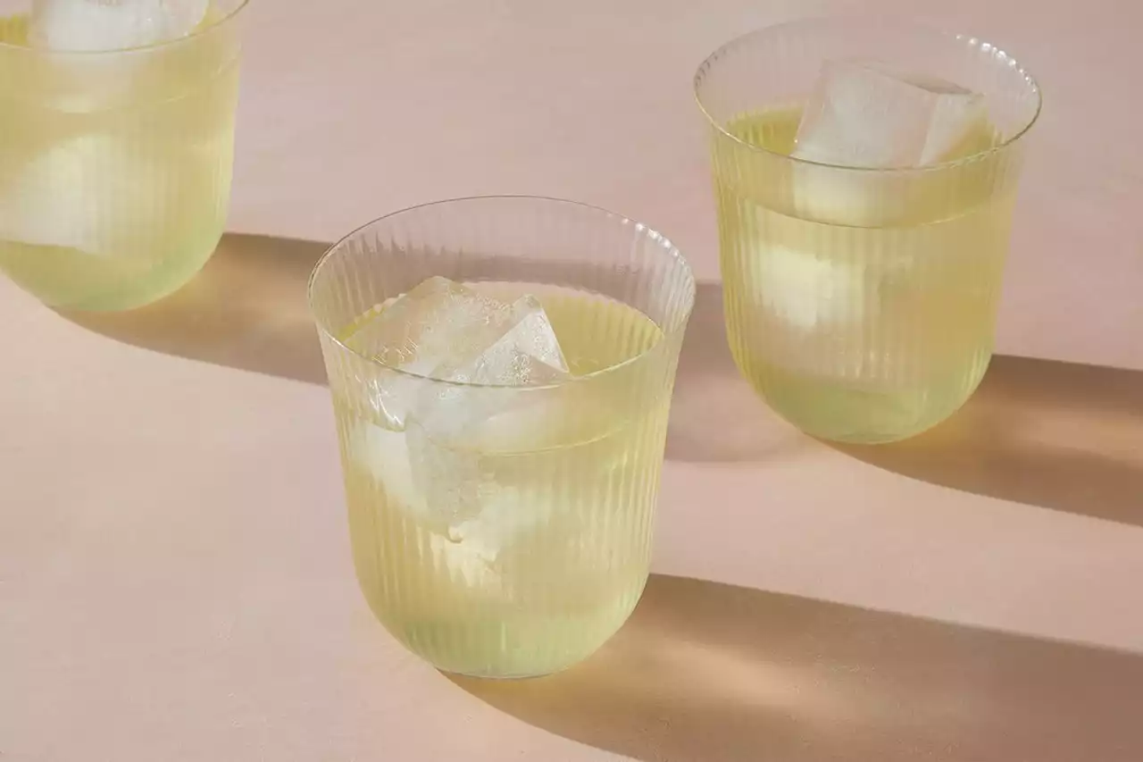 This 1700s Cocktail Method Is Having a 21st Century Moment