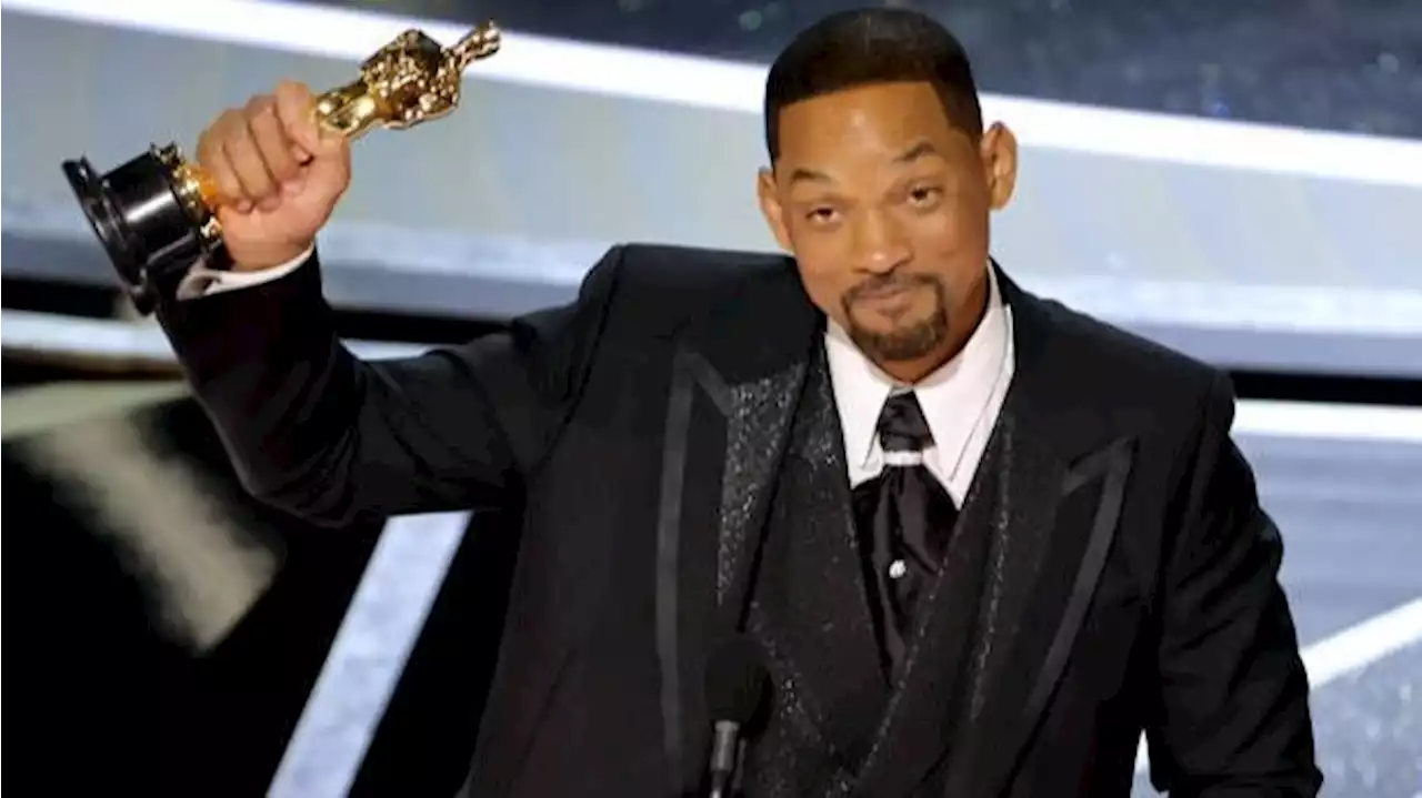 Will Smith usa su Oscar para bromear en TikTok sobre la bofetada a Chris Rock