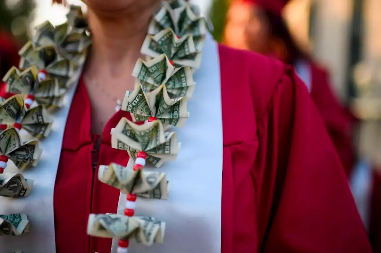 Report: Class of 2022 left $3.6B in free college aid by skipping the FAFSA