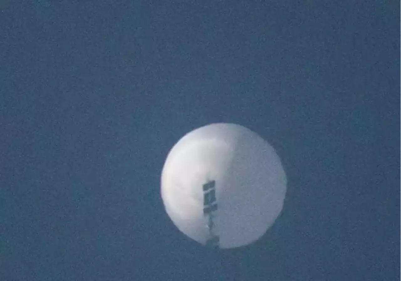 El Pentágono reveló fotografía del globo espía chino desde un avión caza de Estados Unidos