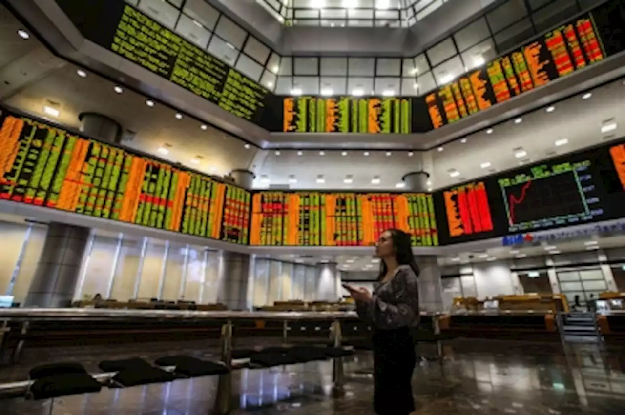 Bursa Malaysia ends lower ahead of Budget 2023