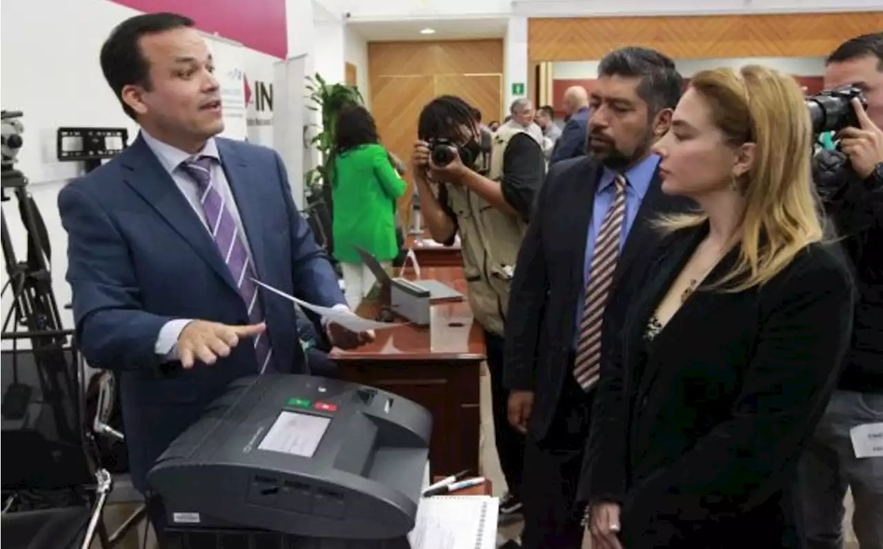 INE presenta urna electrónica para usarse en Edomex y Coahuila