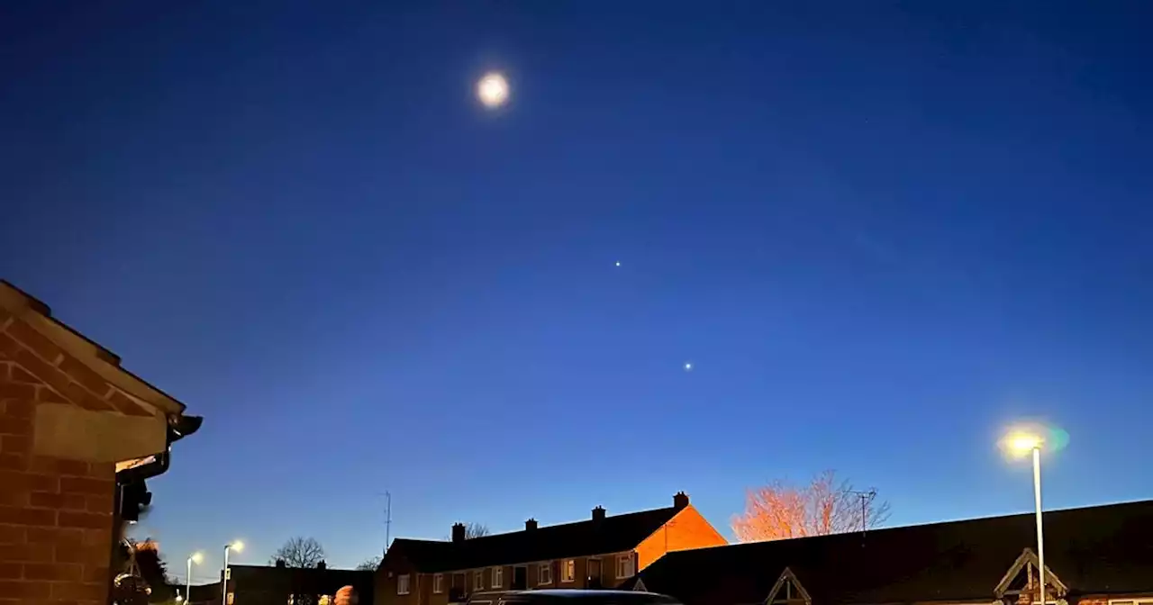 Pictures show moon aligning with Jupiter and Venus over Nottinghamshire